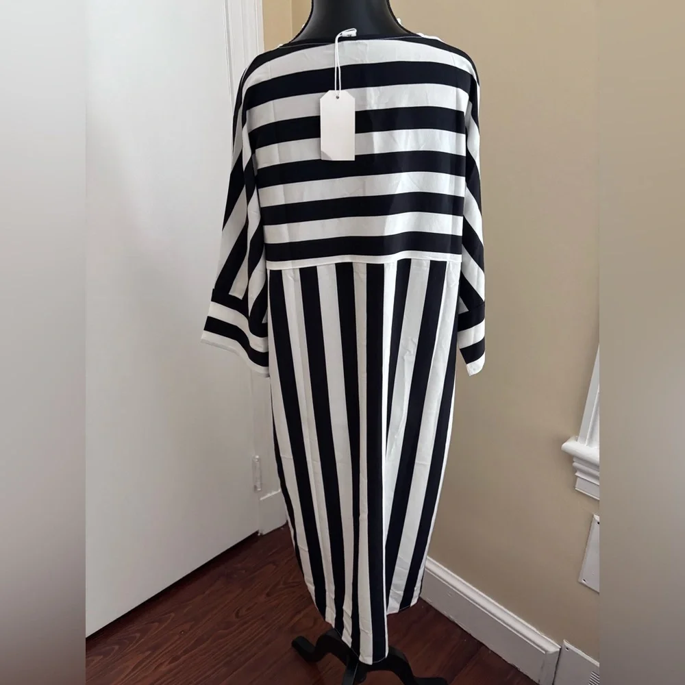 NWT Striped Dress - Modern - Picture 8 of 11